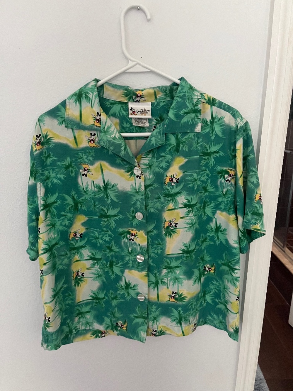 Walt Disney World Minnie Hawaiian Button Down